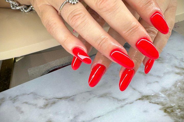 Unghie in gel rosse