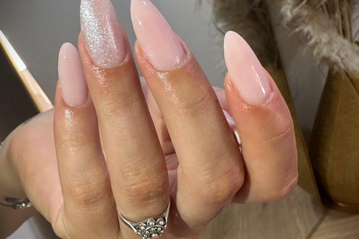 Ricostruzione unghie in gel